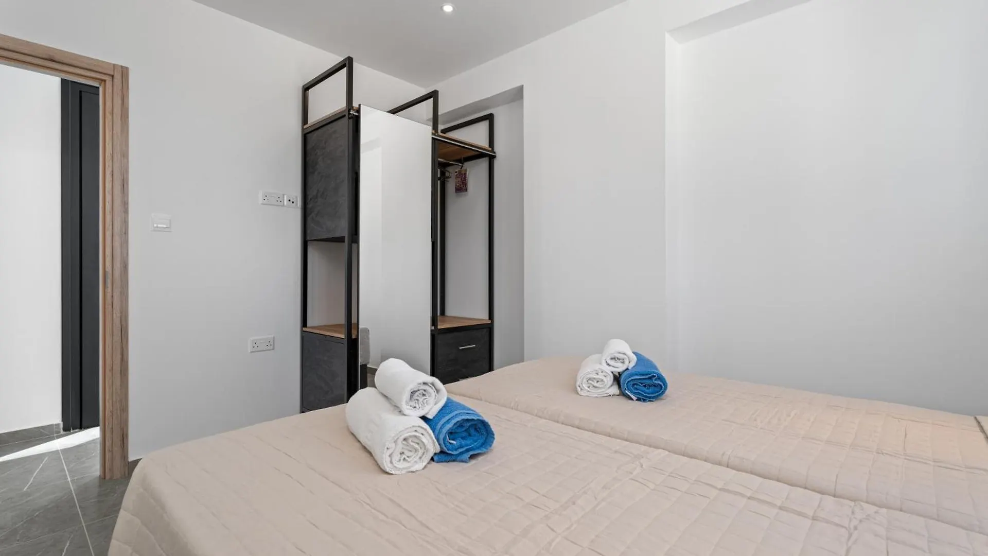 Panatheon - Luxury 1 & 2 Bdr Bungalows 300 Meters From Sandy Beach! Ayia Napa Cipro