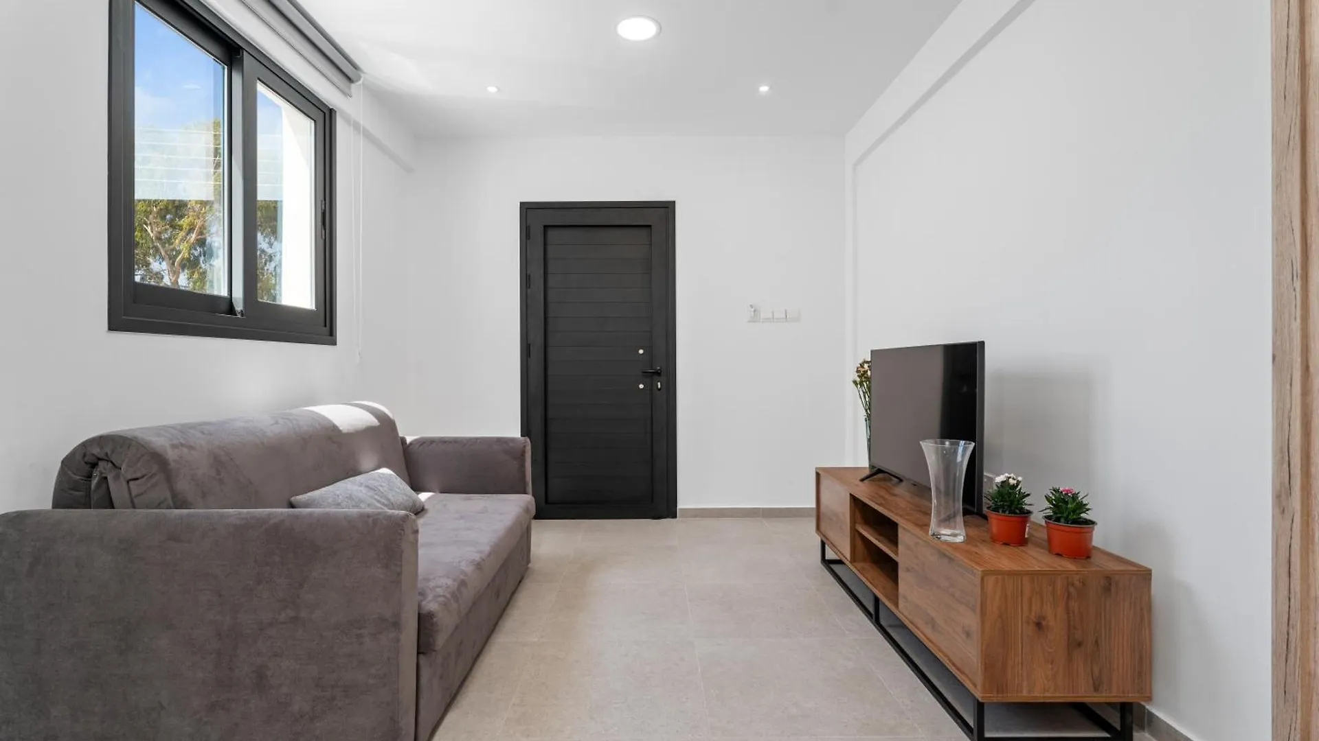 Panatheon - Luxury 1 & 2 Bdr Bungalows 300 Meters From Sandy Beach! Ayia Napa 0*,  Cipro