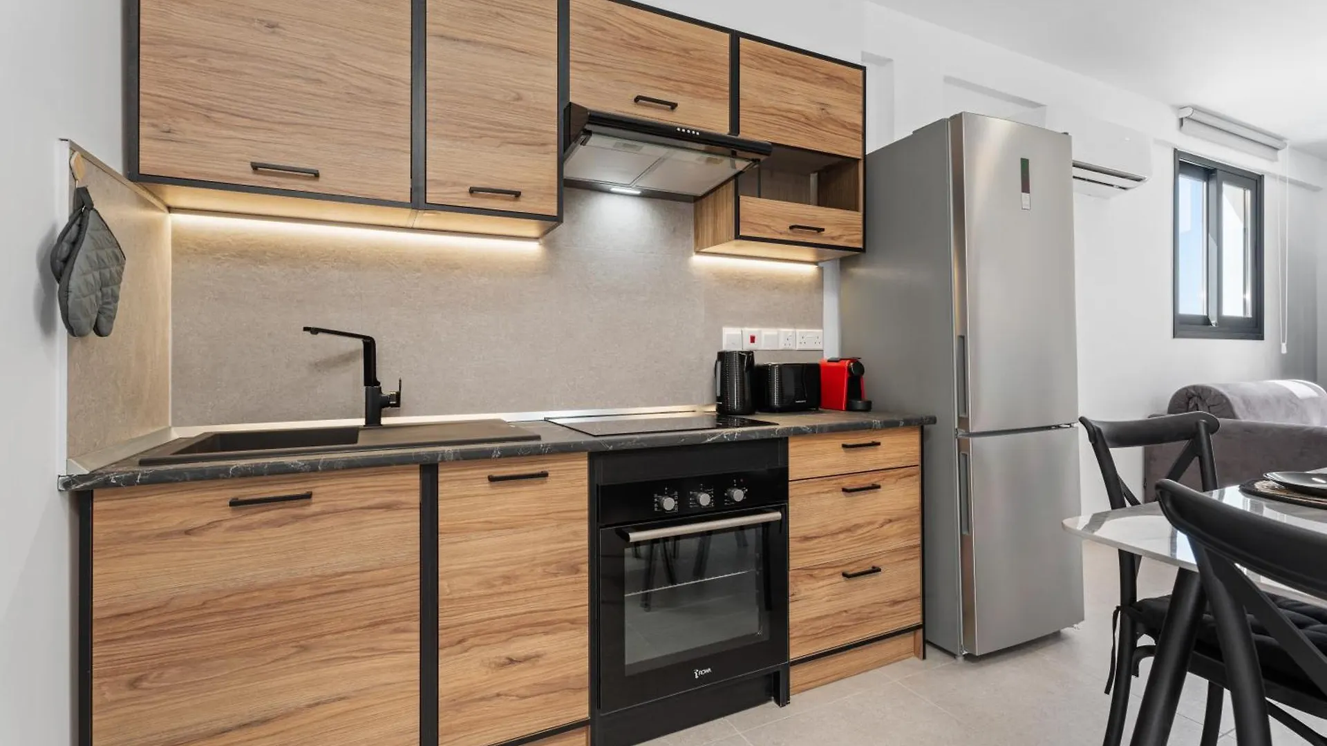 Villa Panatheon - Luxury 1 & 2 Bdr Bungalows 300 Meters From Sandy Beach! Ayia Napa