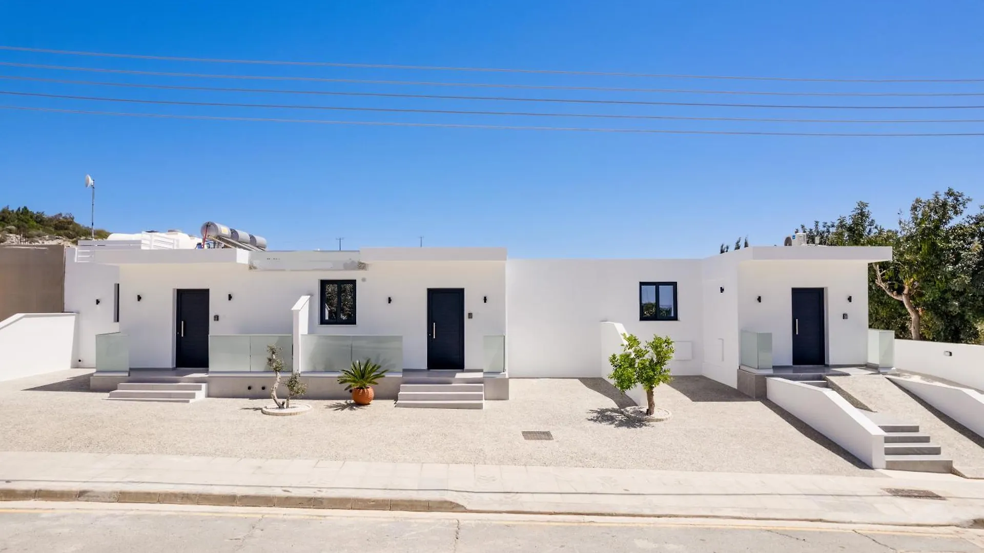 Panatheon - Luxury 1 & 2 Bdr Bungalows 300 Meters From Sandy Beach! Ayia Napa